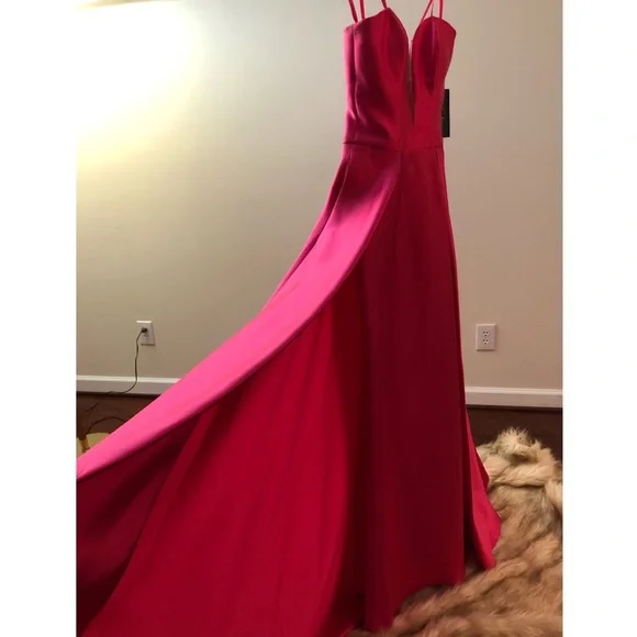 La Femme Prom Dress - Picture 6 of 7